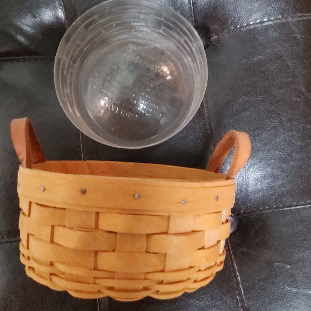 Vintage 2002 longaberger basket and protector